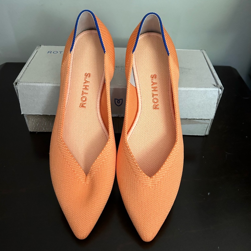 Rothy’s Point in Clementine size 7 never worn